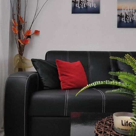 מטהמורפוסי Iris Room מראה חיצוני תמונה