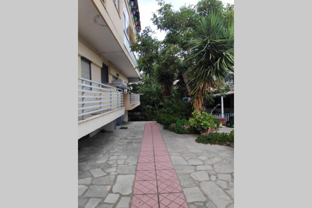 מטהמורפוסי Iris Room מראה חיצוני תמונה