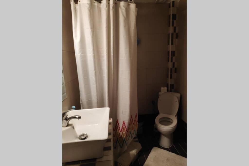 מטהמורפוסי Iris Room מראה חיצוני תמונה