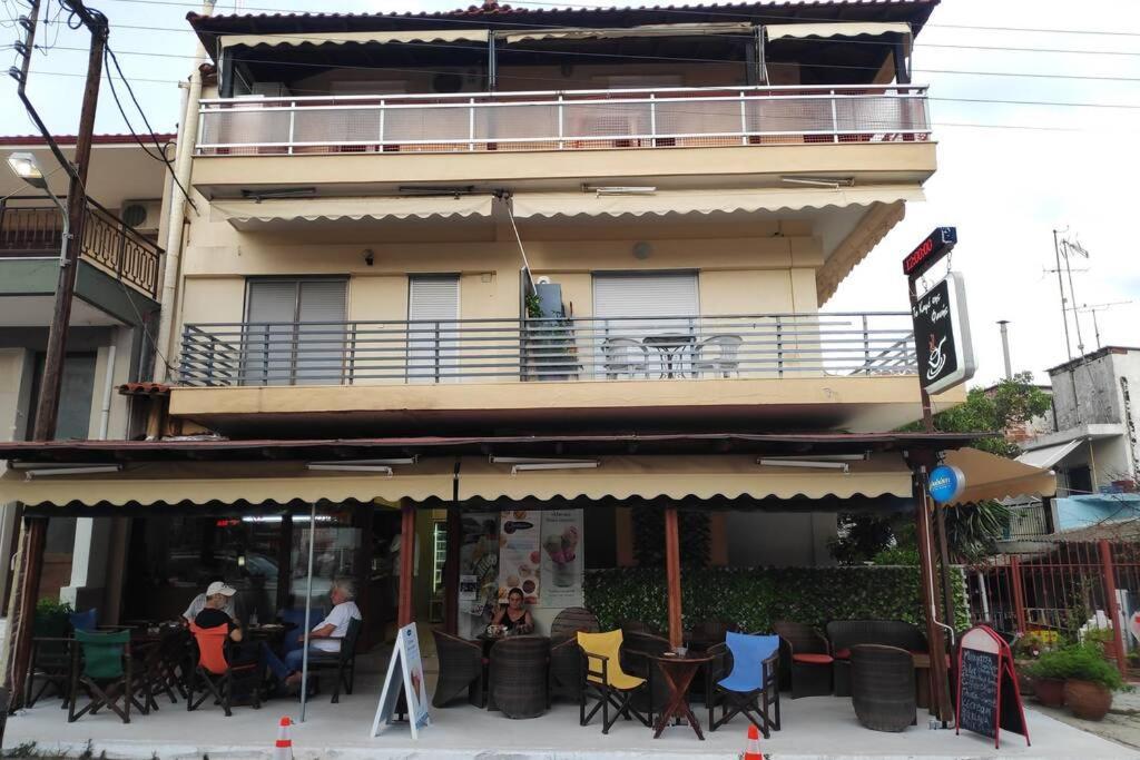 מטהמורפוסי Iris Room מראה חיצוני תמונה